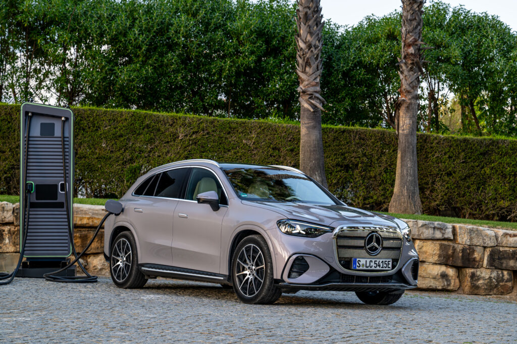 Das Erfolgsmodell von Mercedes jetzt in vollelektrisch. Der GLC überzeugt nicht nur mit seinen technischen Daten. 