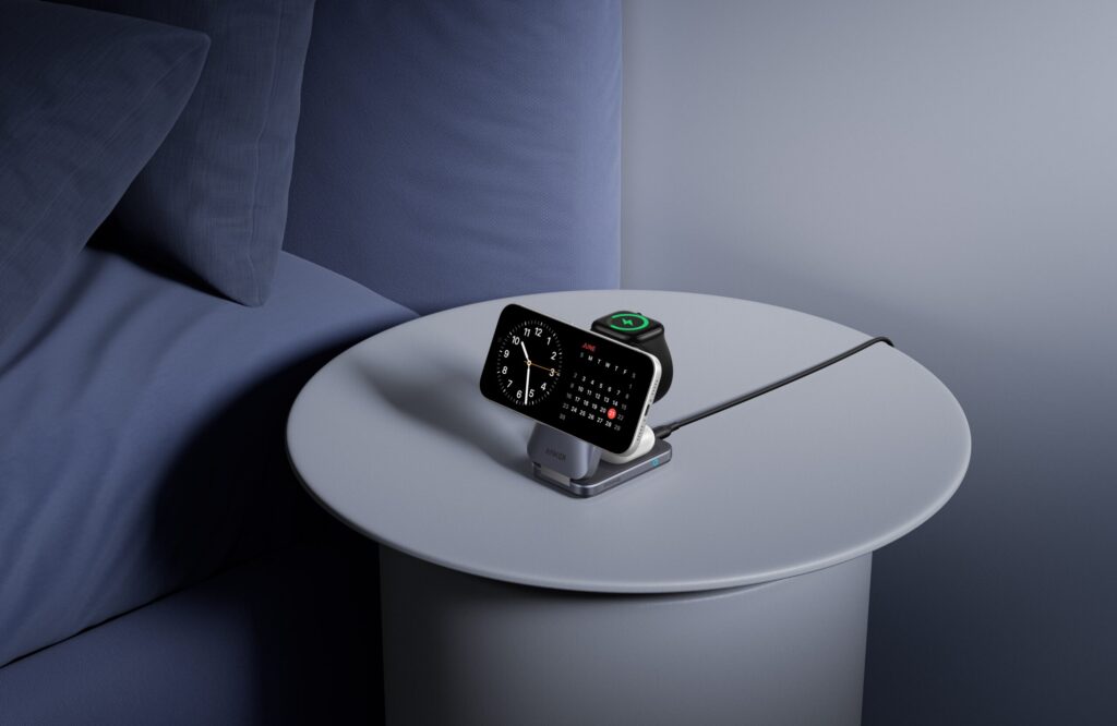 Anker Prime 3-in-1 Ladestation lädt iPhone, Apple Watch und AirPods auf Nachttisch