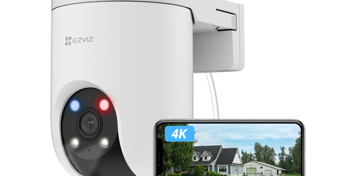 EZVIZ H8c Pro 4K Outdoor-Schwenkkamera auf Wandhalterung mit Smartphone-Live-Vorschau in 4K