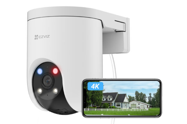 EZVIZ H8c Pro 4K Outdoor-Schwenkkamera auf Wandhalterung mit Smartphone-Live-Vorschau in 4K