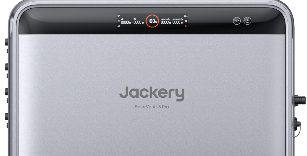 Jackery SolarVault 3 Pro Heimspeicher, Frontansicht mit Display-Panel und 100-%-Ladeanzeige