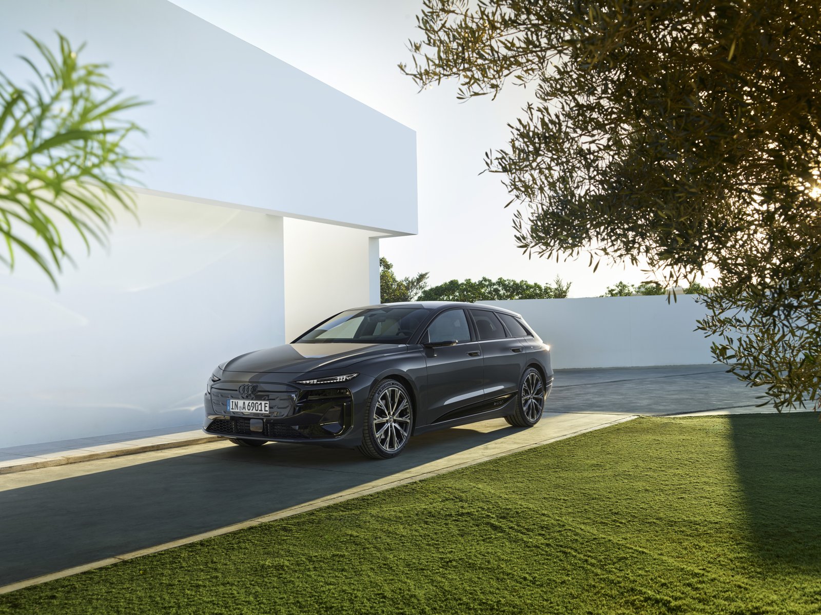 Audi A6 e-tron