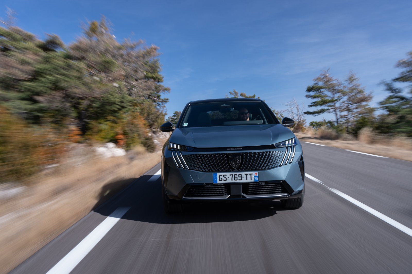 Peugeot e-3008