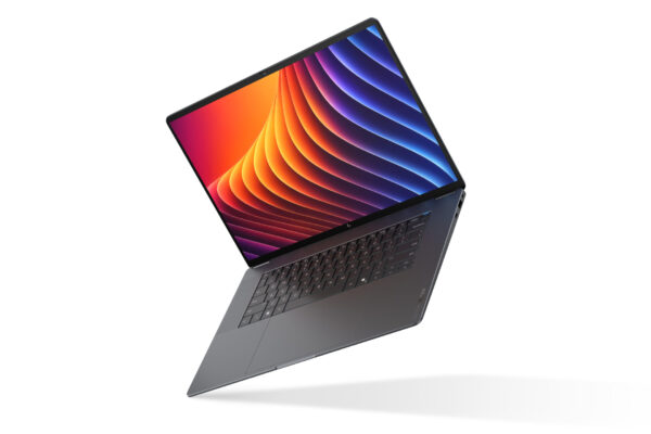 HP ZBook Ultra G3a 16 mobile Workstation in Space Grey, diagonal schwebend, Display mit buntem Wellenmuster