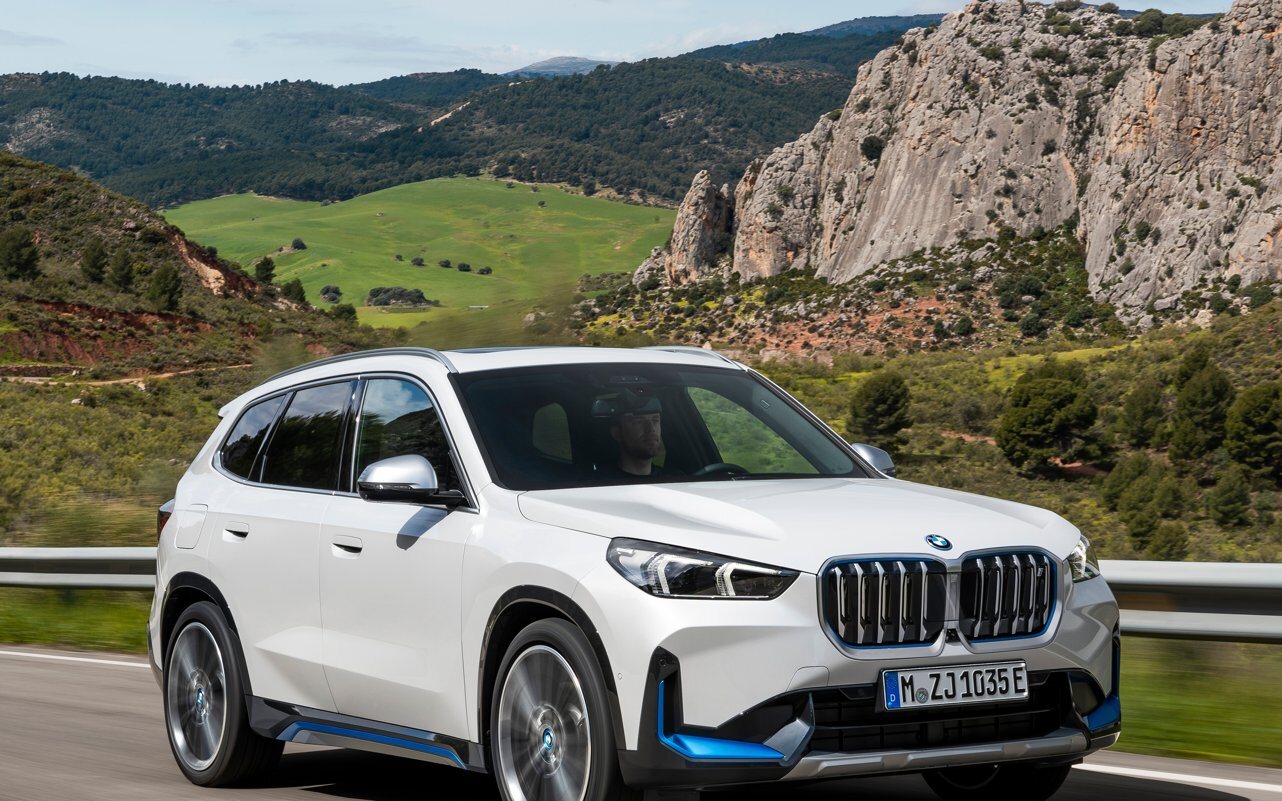 BMW iX1