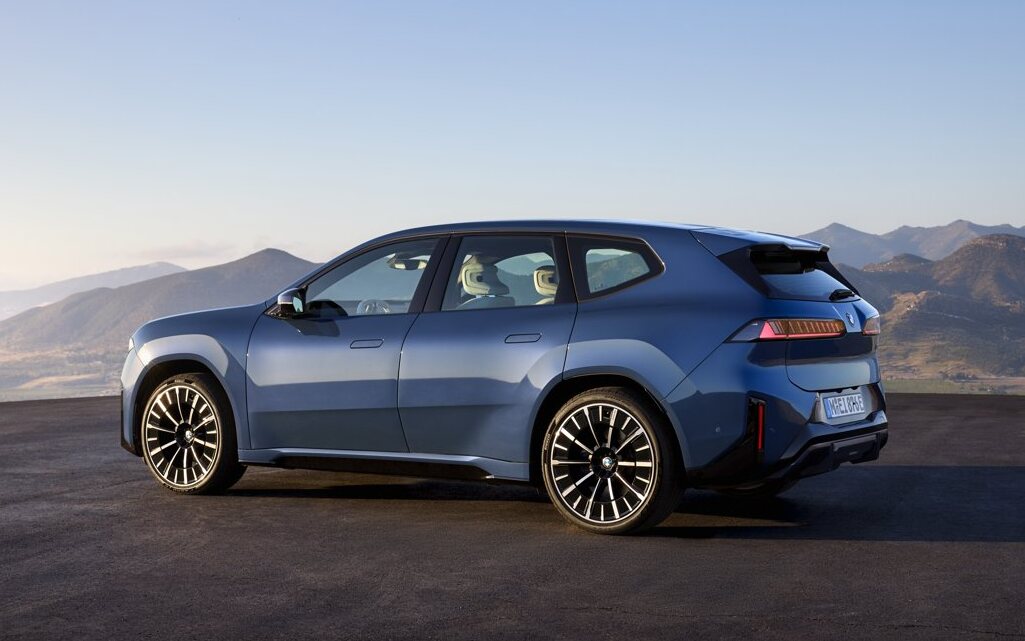 BMW iX