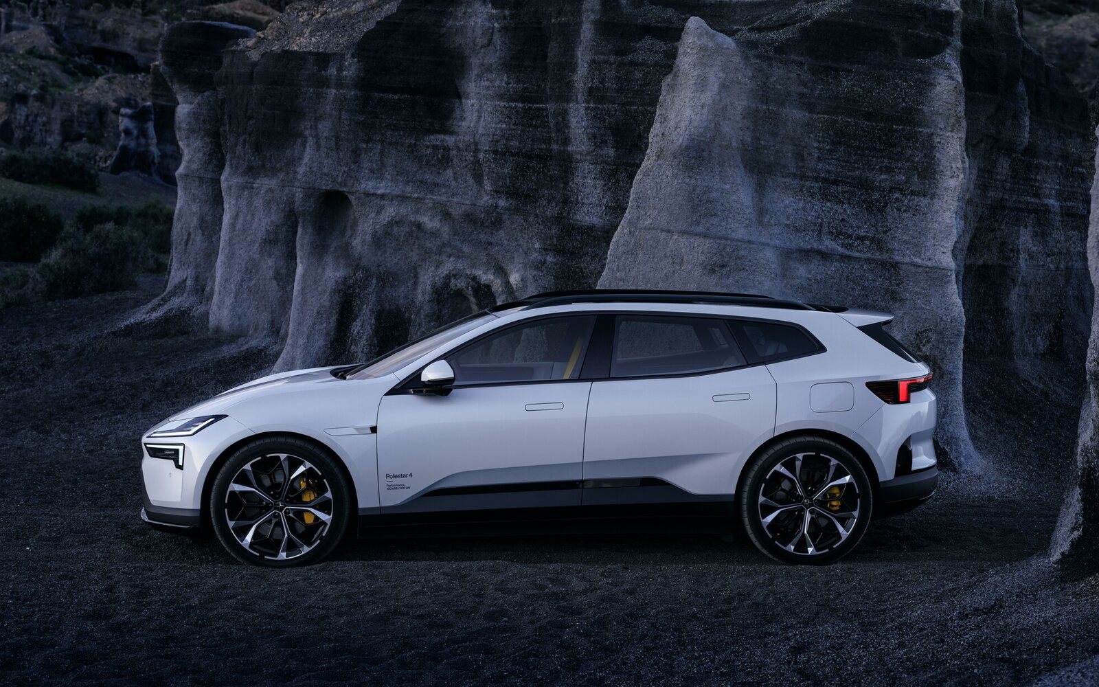 Polestar 4