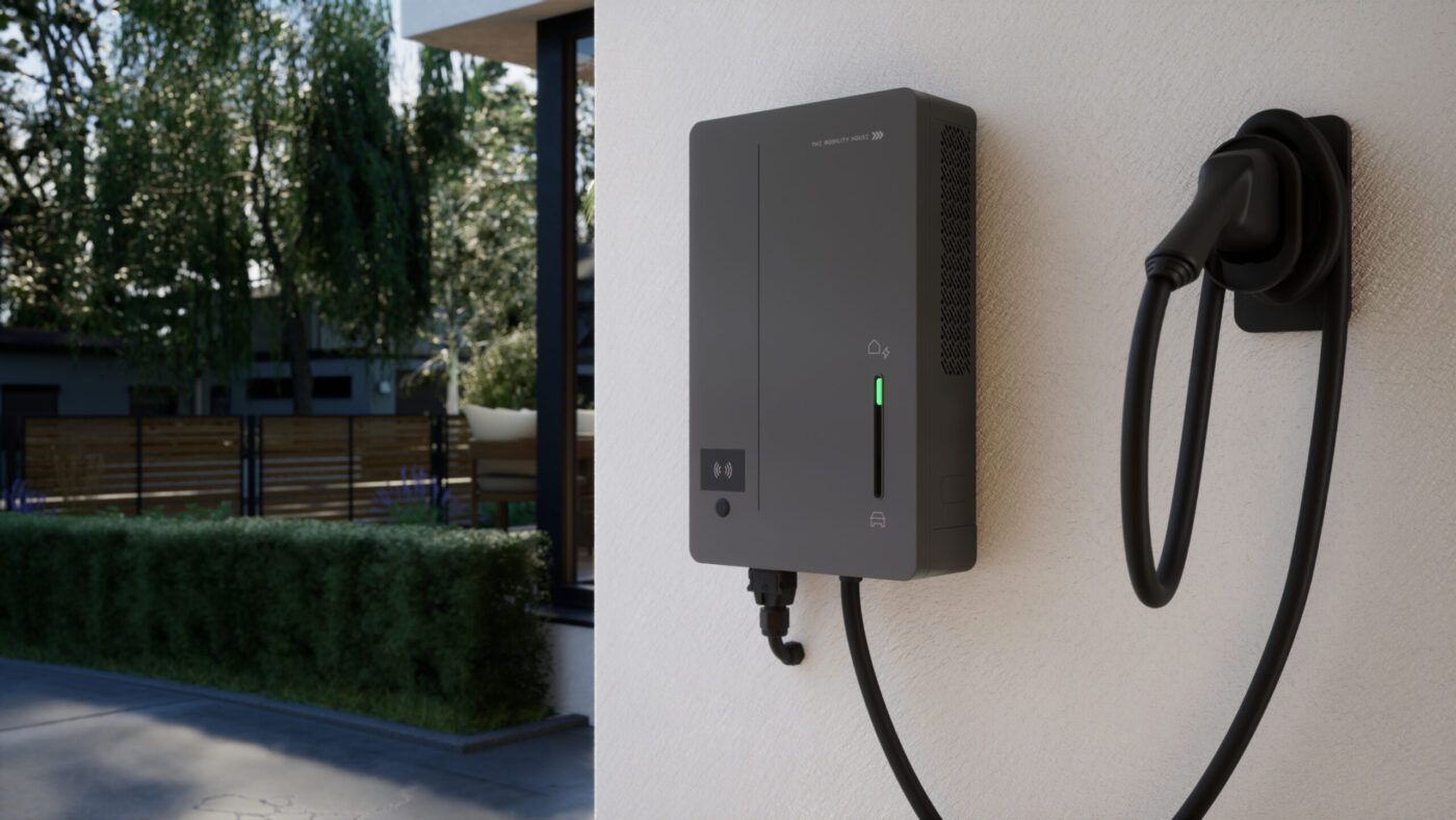 The Mobility House Wallbox für Vehicle-to-Grid-Laden, wandmontiert mit grüner Statusanzeige